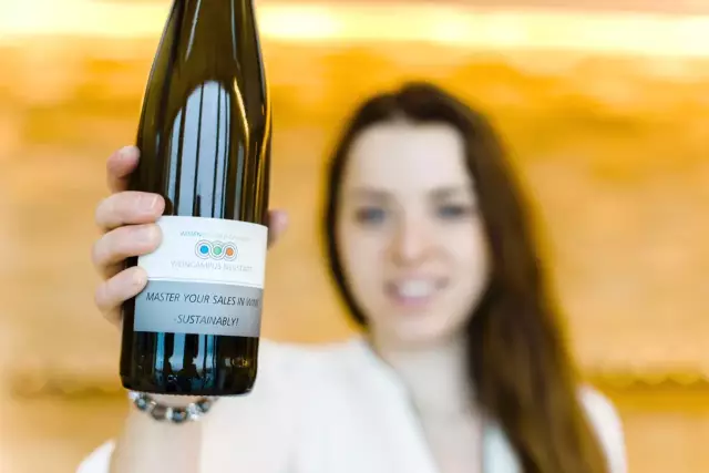 Der Weincampus Neustadt bietet zeitgemäße Abschlüsse, die Absatzchancen am Markt verbessern.