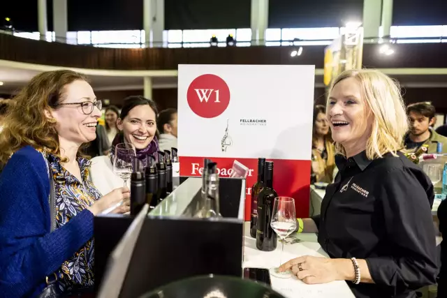 80 Weingüter und Touristiker präsentierten mehr als 800 Weine.